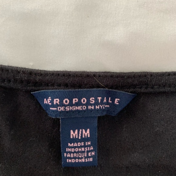 Crop top - Picture 2 of 3